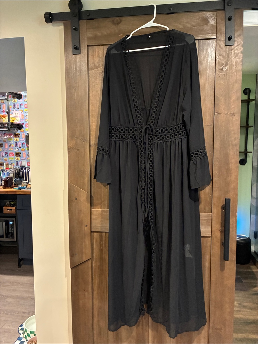 Long black 4x cover-up/cardigan